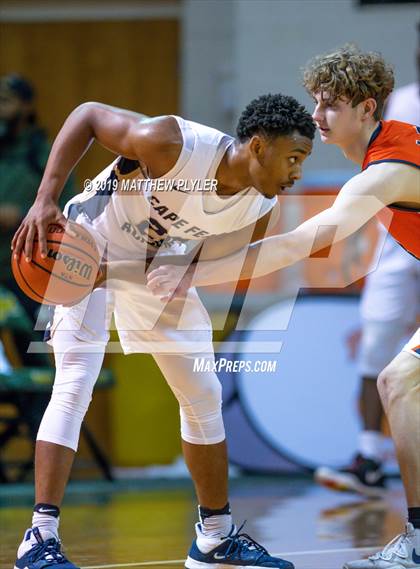 Thumbnail 2 in GRACE Christian vs. Cape Fear Academy (Phenom Hoops & Dreams) photogallery.
