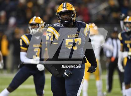 Thumbnail 2 in Springfield vs. St. Edward (OHSAA D1 Final) photogallery.