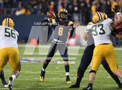 Thumbnail 3 in Springfield vs. St. Edward (OHSAA D1 Final) photogallery.