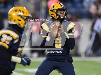 Thumbnail 2 in Springfield vs. St. Edward (OHSAA D1 Final) photogallery.