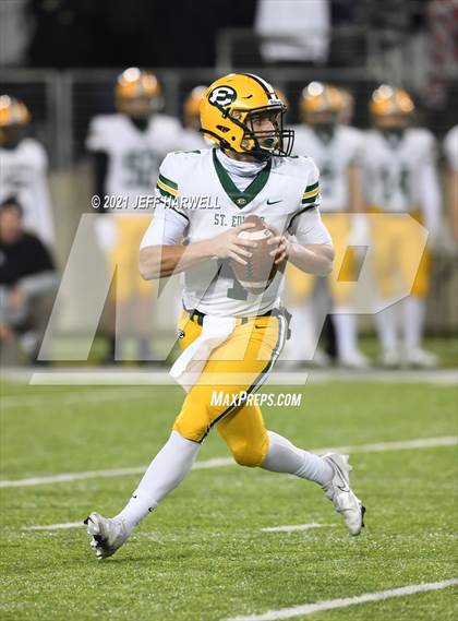 Thumbnail 3 in Springfield vs. St. Edward (OHSAA D1 Final) photogallery.