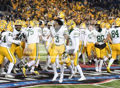 Thumbnail 2 in Springfield vs. St. Edward (OHSAA D1 Final) photogallery.