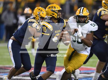 Thumbnail 2 in Springfield vs. St. Edward (OHSAA D1 Final) photogallery.