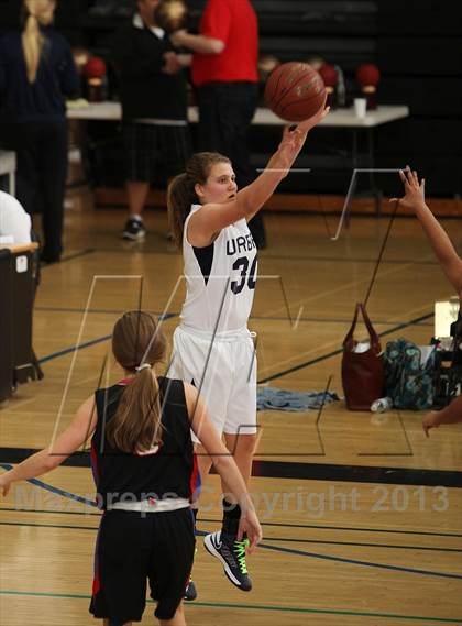 Thumbnail 1 in Urban vs. Metairie Park Country Day (So Cal Holiday Classic) photogallery.