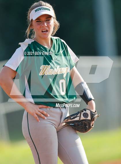 Thumbnail 1 in Ola @ Dutchtown photogallery.