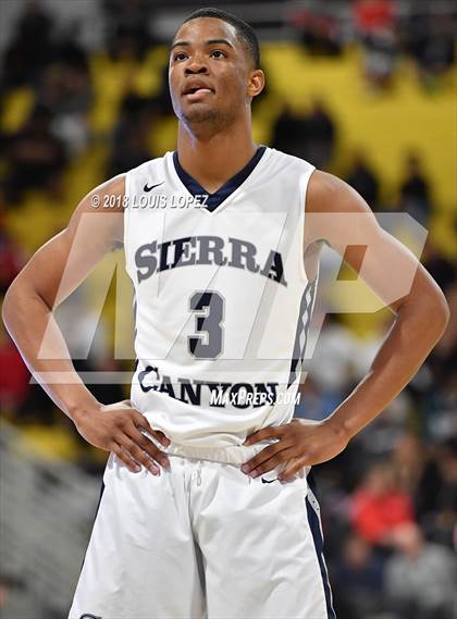 Thumbnail 3 in Sierra Canyon vs. Mater Dei (CIF SS Open DIV Final) photogallery.