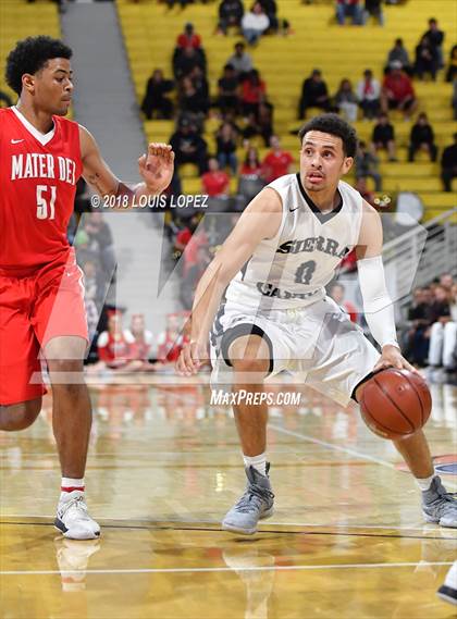 Thumbnail 1 in Sierra Canyon vs. Mater Dei (CIF SS Open DIV Final) photogallery.