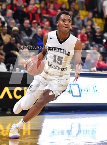 Thumbnail 3 in Sierra Canyon vs. Mater Dei (CIF SS Open DIV Final) photogallery.