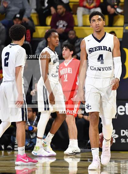 Thumbnail 2 in Sierra Canyon vs. Mater Dei (CIF SS Open DIV Final) photogallery.