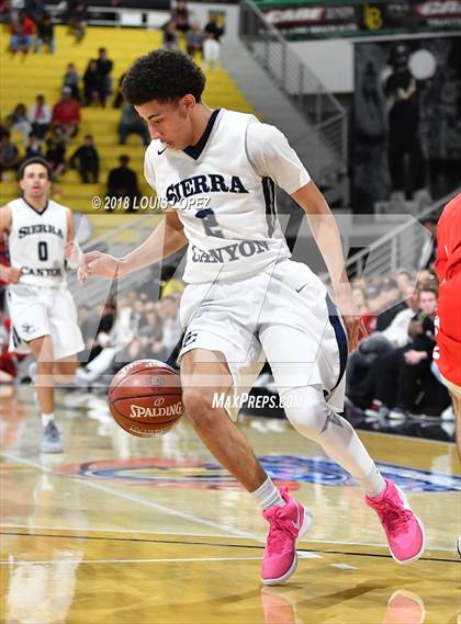 Thumbnail 2 in Sierra Canyon vs. Mater Dei (CIF SS Open DIV Final) photogallery.