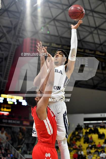 Thumbnail 2 in Sierra Canyon vs. Mater Dei (CIF SS Open DIV Final) photogallery.