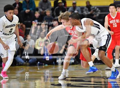 Thumbnail 3 in Sierra Canyon vs. Mater Dei (CIF SS Open DIV Final) photogallery.