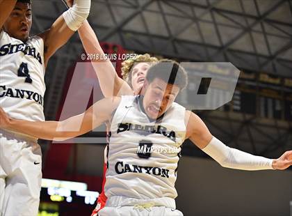 Thumbnail 3 in Sierra Canyon vs. Mater Dei (CIF SS Open DIV Final) photogallery.