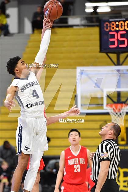 Thumbnail 3 in Sierra Canyon vs. Mater Dei (CIF SS Open DIV Final) photogallery.