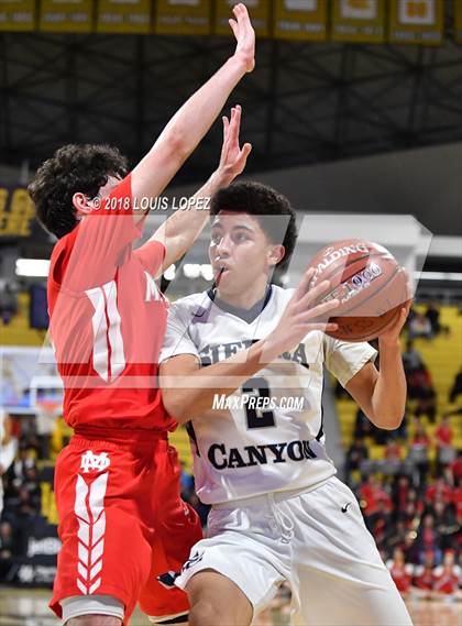 Thumbnail 2 in Sierra Canyon vs. Mater Dei (CIF SS Open DIV Final) photogallery.