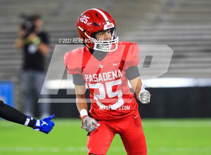 Thumbnail 3 in Pasadena vs Muir photogallery.