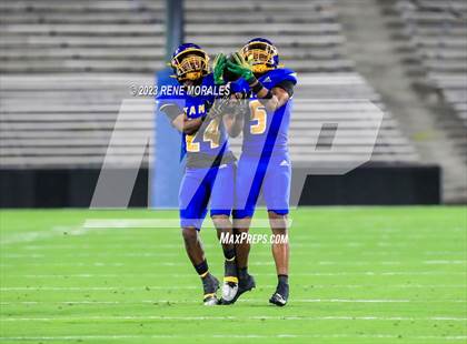 Thumbnail 1 in Pasadena vs Muir photogallery.