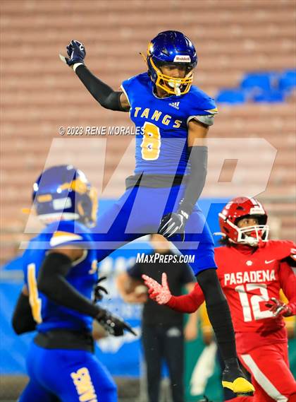 Thumbnail 2 in Pasadena vs Muir photogallery.