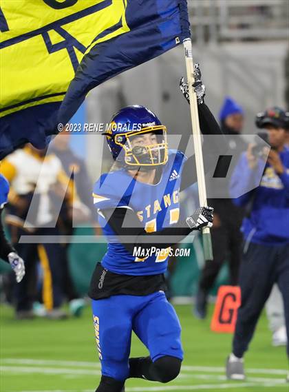 Thumbnail 3 in Pasadena vs Muir photogallery.