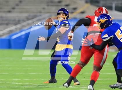 Thumbnail 2 in Pasadena vs Muir photogallery.