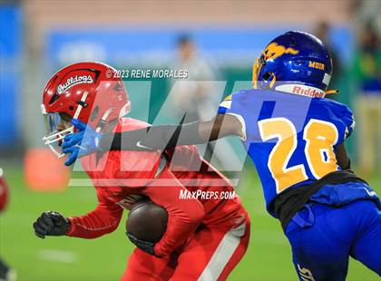 Thumbnail 2 in Pasadena vs Muir photogallery.