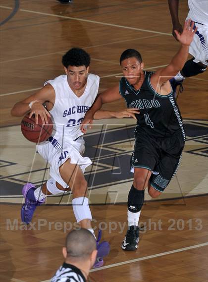 Thumbnail 2 in Ponderosa vs. Sacramento (St. Hope Elite Classic) photogallery.