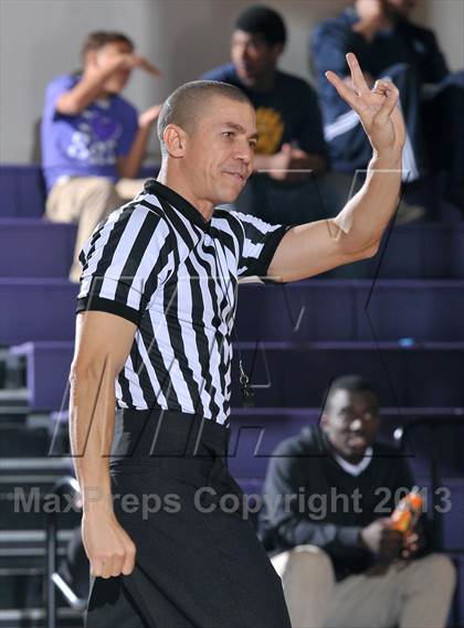 Thumbnail 1 in Ponderosa vs. Sacramento (St. Hope Elite Classic) photogallery.