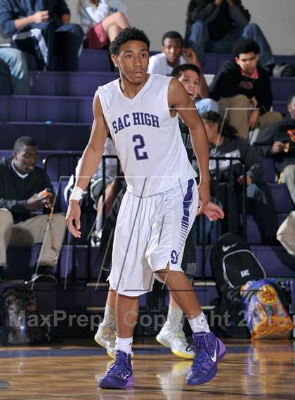 Thumbnail 2 in Ponderosa vs. Sacramento (St. Hope Elite Classic) photogallery.