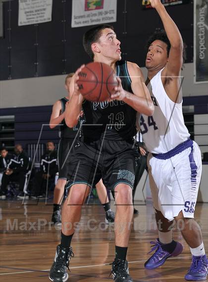Thumbnail 3 in Ponderosa vs. Sacramento (St. Hope Elite Classic) photogallery.