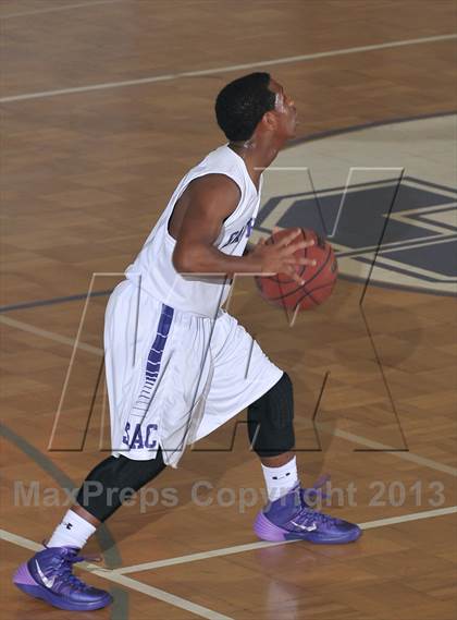 Thumbnail 1 in Ponderosa vs. Sacramento (St. Hope Elite Classic) photogallery.