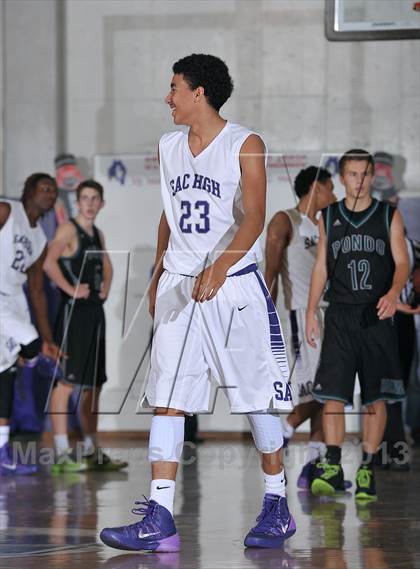 Thumbnail 3 in Ponderosa vs. Sacramento (St. Hope Elite Classic) photogallery.