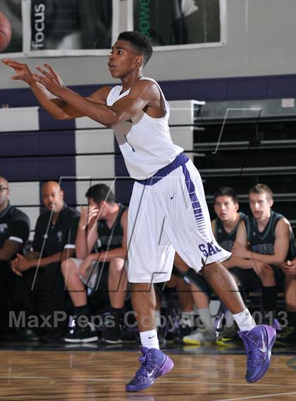 Thumbnail 1 in Ponderosa vs. Sacramento (St. Hope Elite Classic) photogallery.