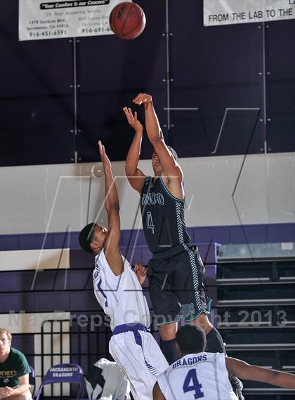 Thumbnail 2 in Ponderosa vs. Sacramento (St. Hope Elite Classic) photogallery.