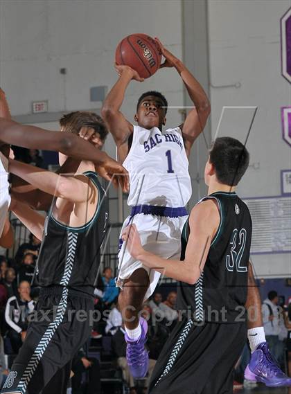 Thumbnail 1 in Ponderosa vs. Sacramento (St. Hope Elite Classic) photogallery.