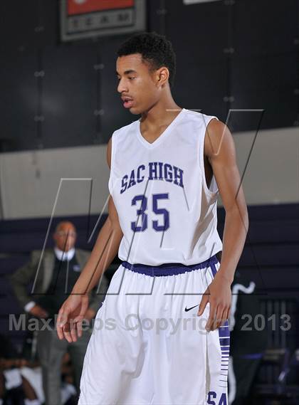 Thumbnail 3 in Ponderosa vs. Sacramento (St. Hope Elite Classic) photogallery.