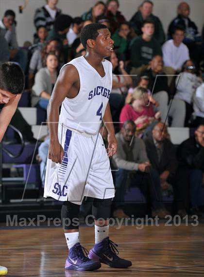 Thumbnail 3 in Ponderosa vs. Sacramento (St. Hope Elite Classic) photogallery.