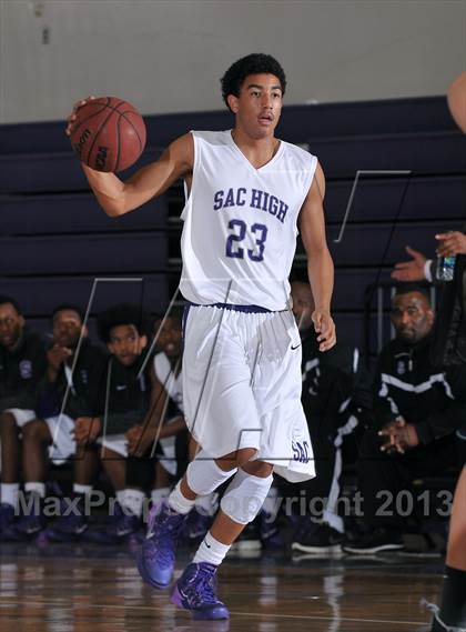 Thumbnail 2 in Ponderosa vs. Sacramento (St. Hope Elite Classic) photogallery.