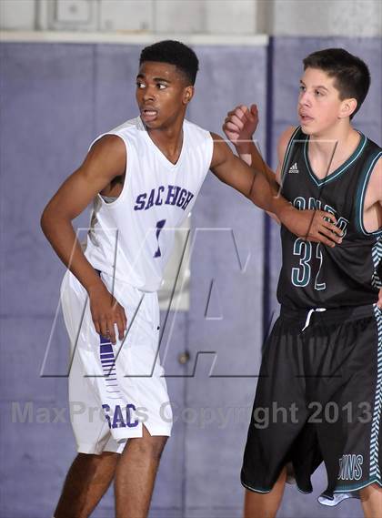 Thumbnail 3 in Ponderosa vs. Sacramento (St. Hope Elite Classic) photogallery.
