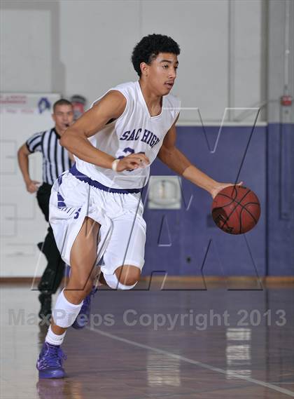 Thumbnail 1 in Ponderosa vs. Sacramento (St. Hope Elite Classic) photogallery.