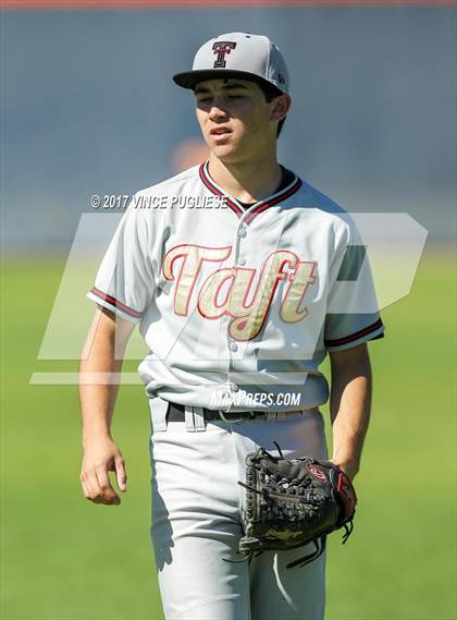 Thumbnail 3 in Taft @ Chatsworth photogallery.