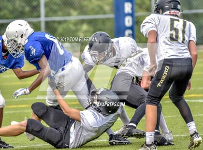 Thumbnail 1 in Blue Valley @ Rockhurst photogallery.