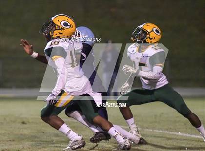 Thumbnail 3 in Crest @ Huss photogallery.