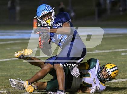 Thumbnail 2 in Crest @ Huss photogallery.