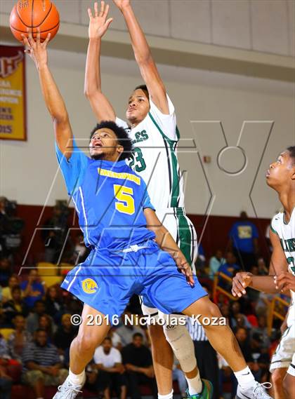 Thumbnail 1 in Crenshaw vs. Hamilton (CIF LA City Section D1 Final) photogallery.