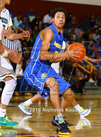 Thumbnail 2 in Crenshaw vs. Hamilton (CIF LA City Section D1 Final) photogallery.