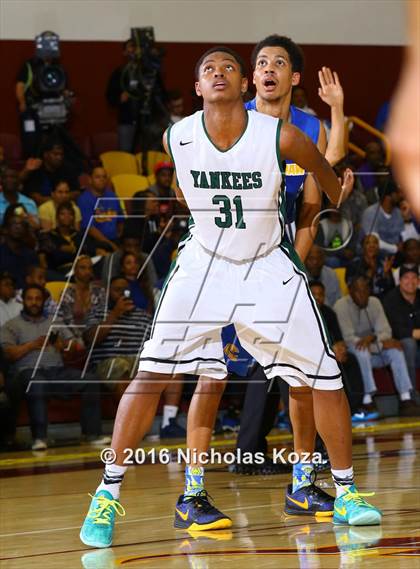 Thumbnail 1 in Crenshaw vs. Hamilton (CIF LA City Section D1 Final) photogallery.
