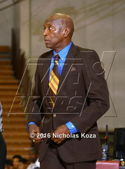 Thumbnail 3 in Crenshaw vs. Hamilton (CIF LA City Section D1 Final) photogallery.