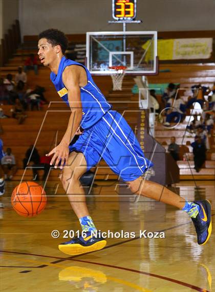 Thumbnail 1 in Crenshaw vs. Hamilton (CIF LA City Section D1 Final) photogallery.