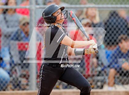Thumbnail 1 in Lincoln Northeast vs. Columbus photogallery.