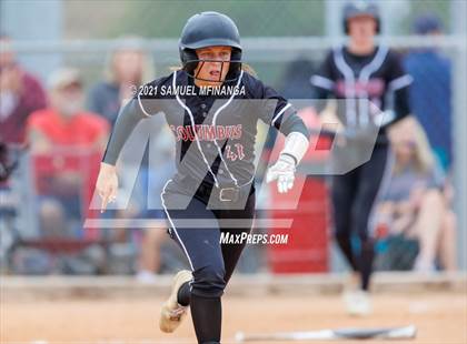 Thumbnail 2 in Lincoln Northeast vs. Columbus photogallery.